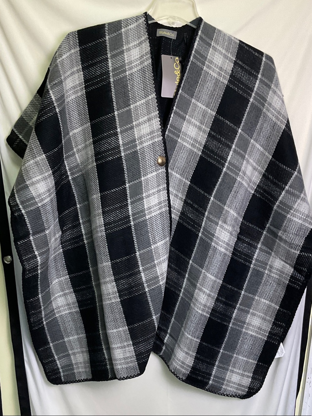 Style & Co. Black & Gray Plaid Button-Front Wrap Reversible